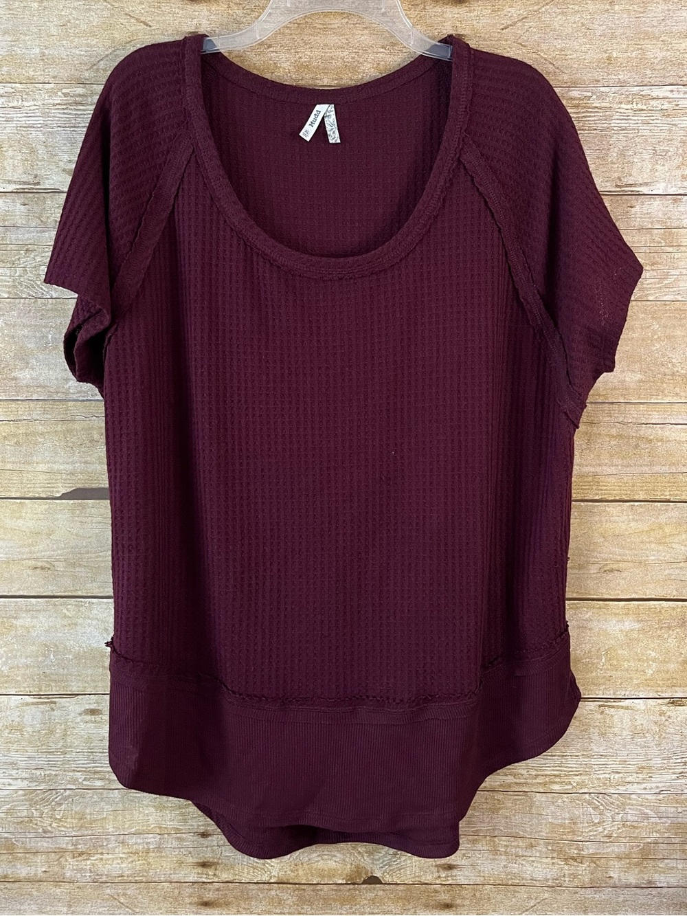 Mudd Women’s Burgundy Maroon Short Sleeve Textured Knit Top Tee EUC Size XL